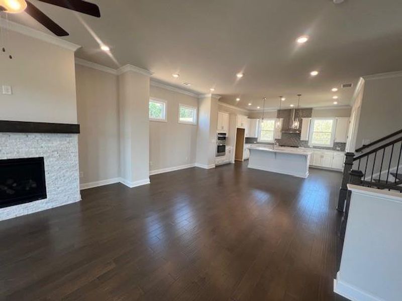 Image 40 of a home in Palisades Single Family.