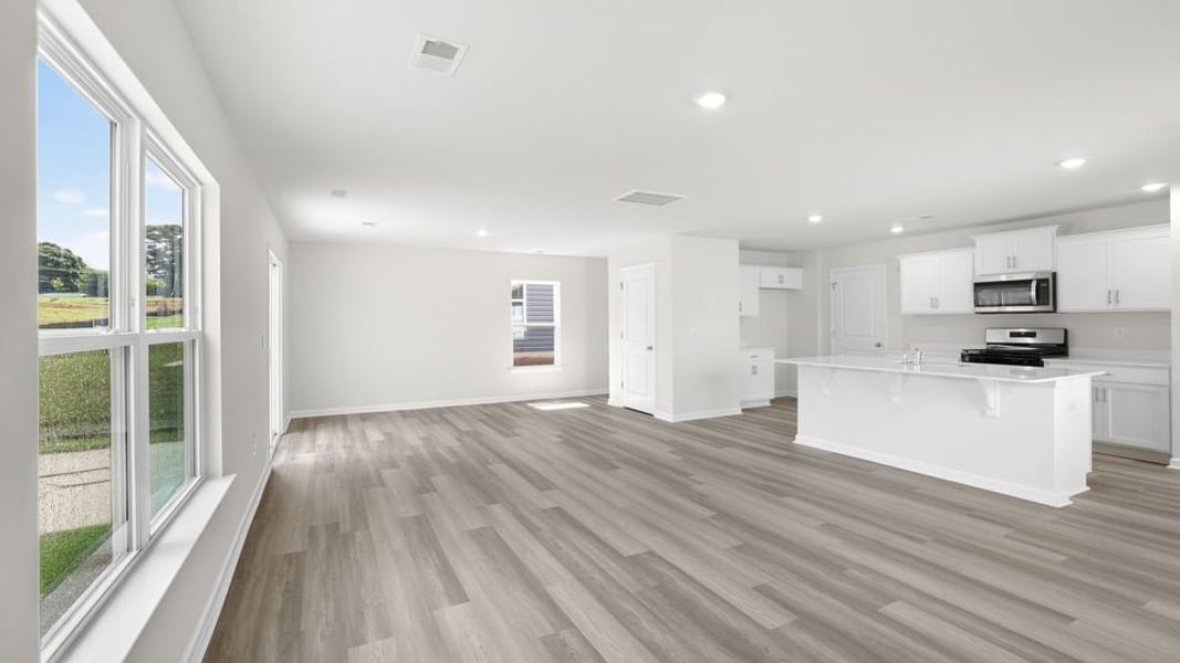 Spacious, unfurnished interior of a new home in Trailside Run, Spartanburg (Image 19). Spacious, unfurnished interior of a new home in Trailside Run, Spartanburg (Image 19).