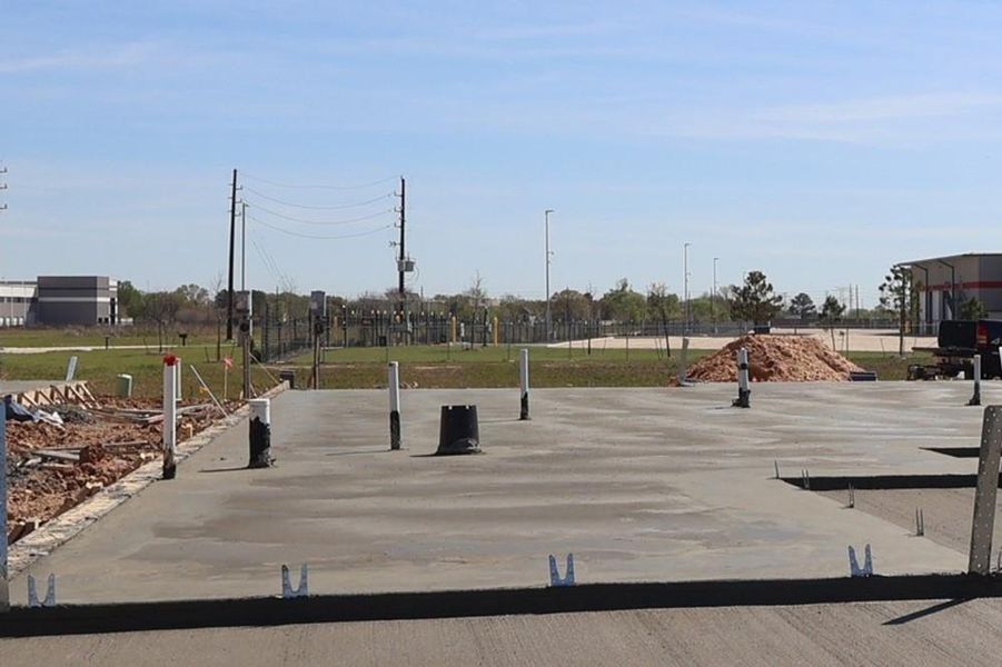 Every foundation at DWH is engineered and it’s inspected three times! We do not do “batch” testing. Rest easy knowing your foundation comes with a 10 year warranty. Every foundation at DWH is engineered and it’s inspected three times! We do not do “batch” testing. Rest easy knowing your foundation comes with a 10 year warranty.