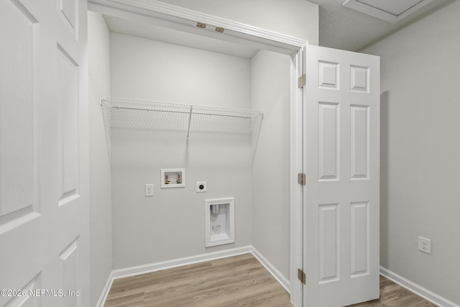 Spacious, unfurnished interior of a new home in , Jacksonville (Image 20).