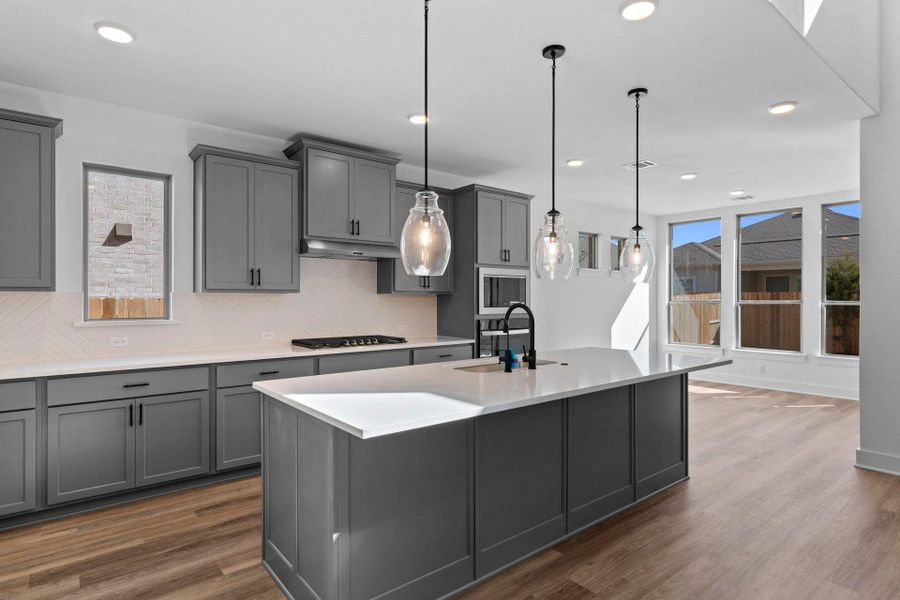 Gorgeous Open Concept Kitchen