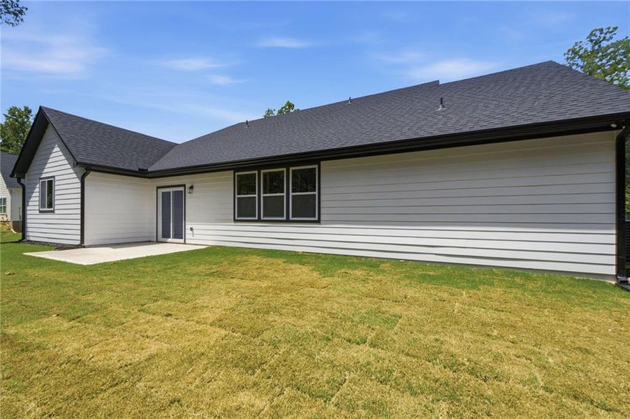 Exterior details and patio area of a home in , Griffin (Image 28).