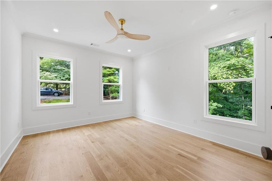 Spacious, unfurnished interior of a new home in , Marietta (Image 27).