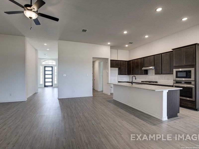 Spacious, unfurnished interior of a new home in Potranco Oaks, Castroville (Image 15). Spacious, unfurnished interior of a new home in Potranco Oaks, Castroville (Image 15).