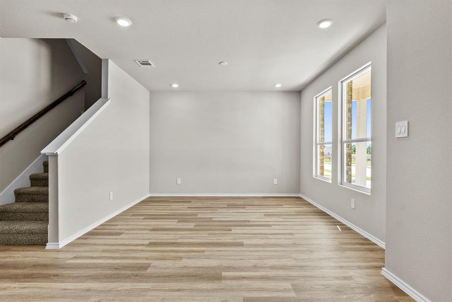 Spacious, unfurnished interior of a new home in Orchard Village, Fort Worth (Image 26).
