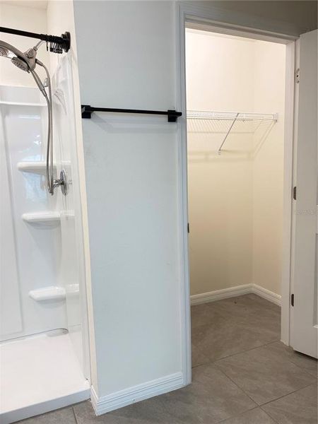 Spacious, unfurnished interior of a new home in Deer Path, Ocala (Image 31).