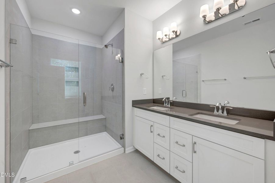 Homesite374-021
