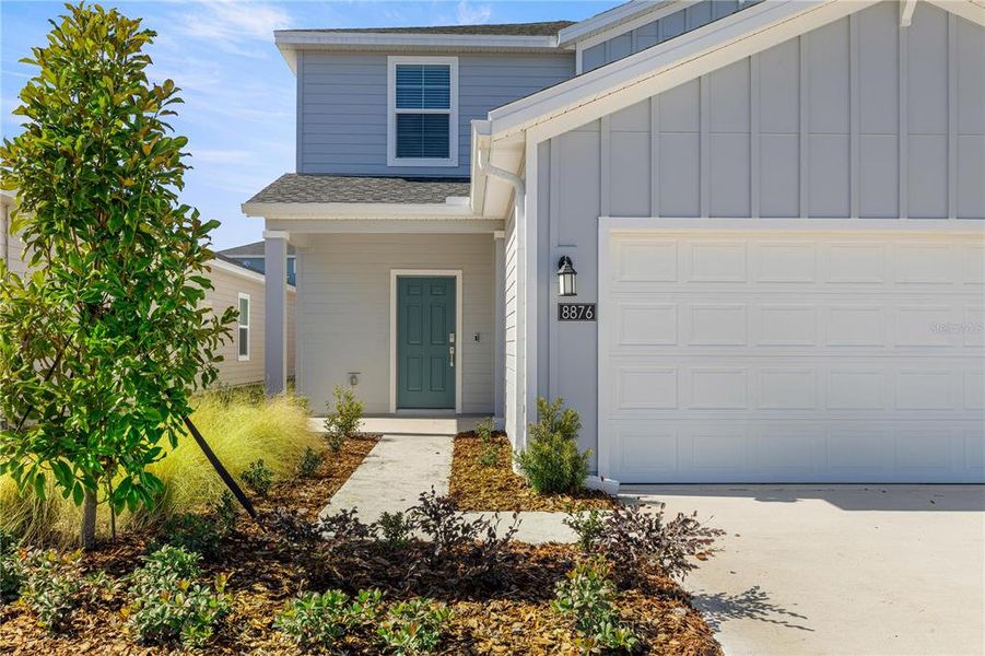 Exterior details and patio area of a home in Pioneer Ranch, Ocala (Image 3).
