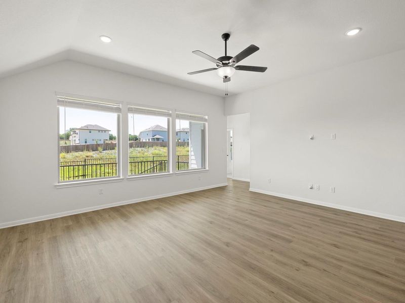 Spacious, unfurnished interior of a new home in Crosswinds, Kyle (Image 22).