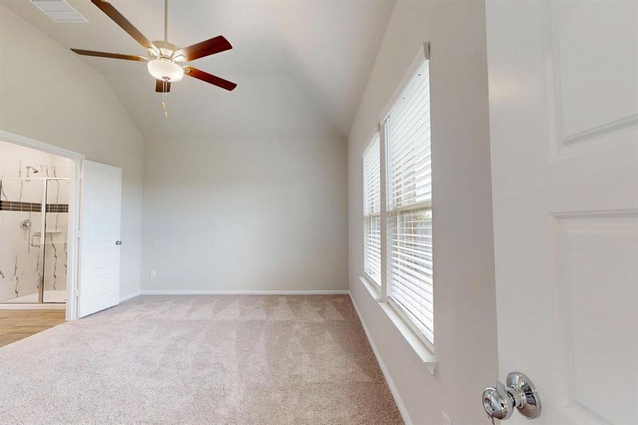 Spacious, unfurnished interior of a new home in Prairie Ridge at Goodland, Venus (Image 39).
