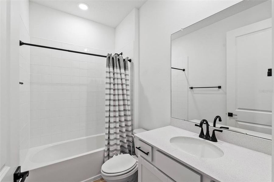 Furnished interior view inside a new home in , Apollo Beach (Image 11).