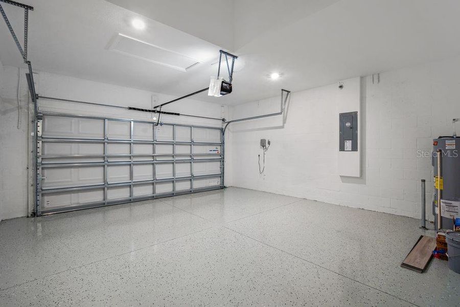 Spacious, unfurnished interior of a new home in Timber Ridge, Plant City (Image 18). Spacious, unfurnished interior of a new home in Timber Ridge, Plant City (Image 18).