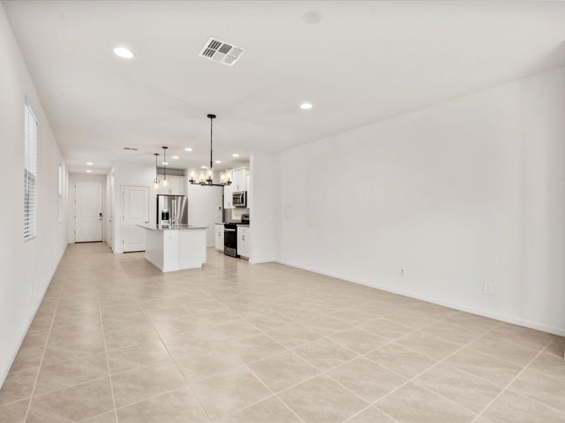 The 1550 floorplan image taken at Summerstone in Marana, AZ. The 1550 floorplan image taken at Summerstone in Marana, AZ.