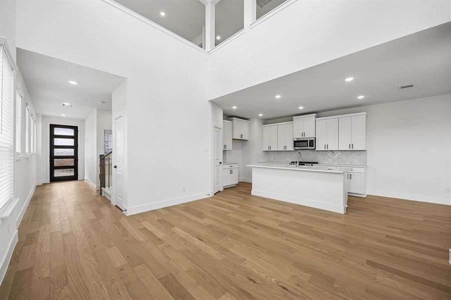 Spacious, unfurnished interior of a new home in Fields - East Village, Frisco (Image 30).