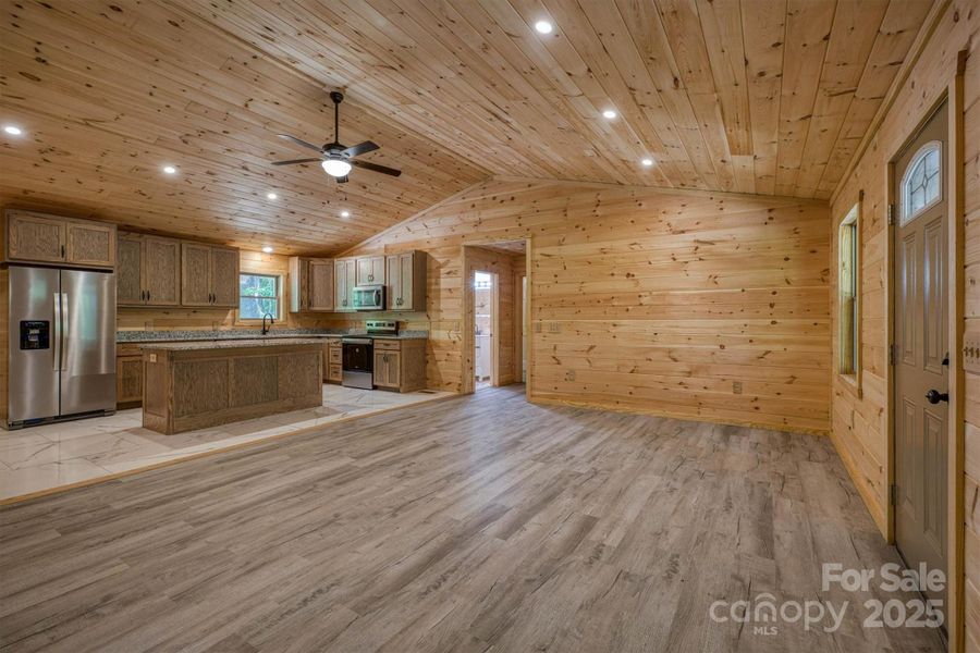 Spacious, unfurnished interior of a new home in , Valdese (Image 13).