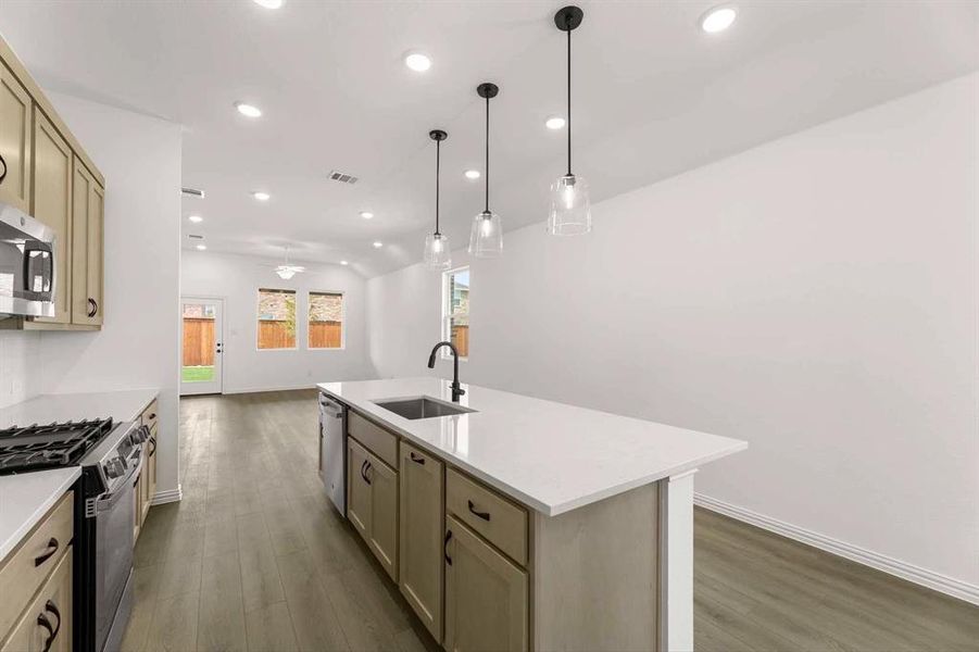 Furnished interior view inside a new home in Creekview Fossil Ridge, Pilot Point (Image 8). Furnished interior view inside a new home in Creekview Fossil Ridge, Pilot Point (Image 8).