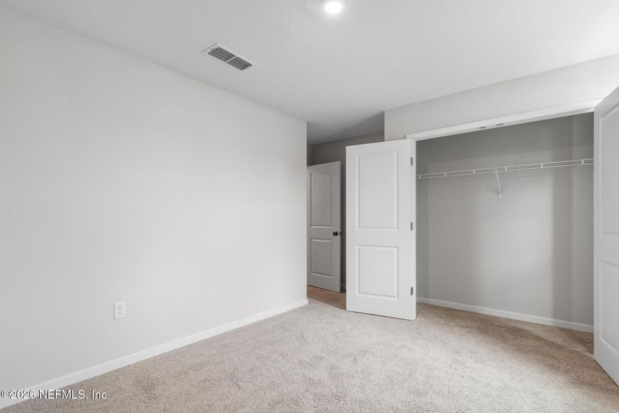 Spacious, unfurnished interior of a new home in , Jacksonville (Image 24).