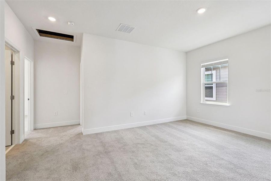 Spacious, unfurnished interior of a new home in Cyrene at Minneola, Minneola (Image 31).