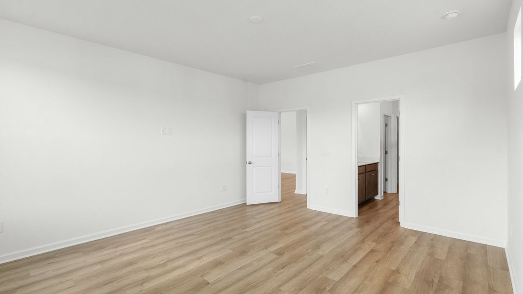 Furnished interior view inside a new home in Chestnut Farms, Longs (Image 10).