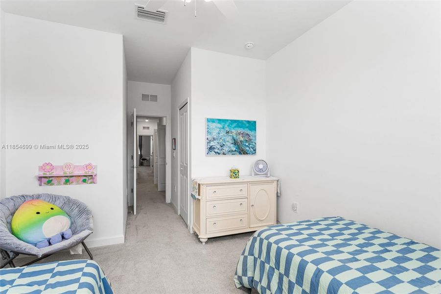 Image 29 of a home in .