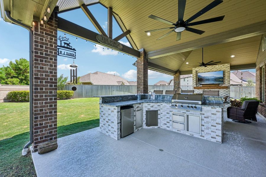 Exterior details and patio area of a home in , Cypress (Image 17).