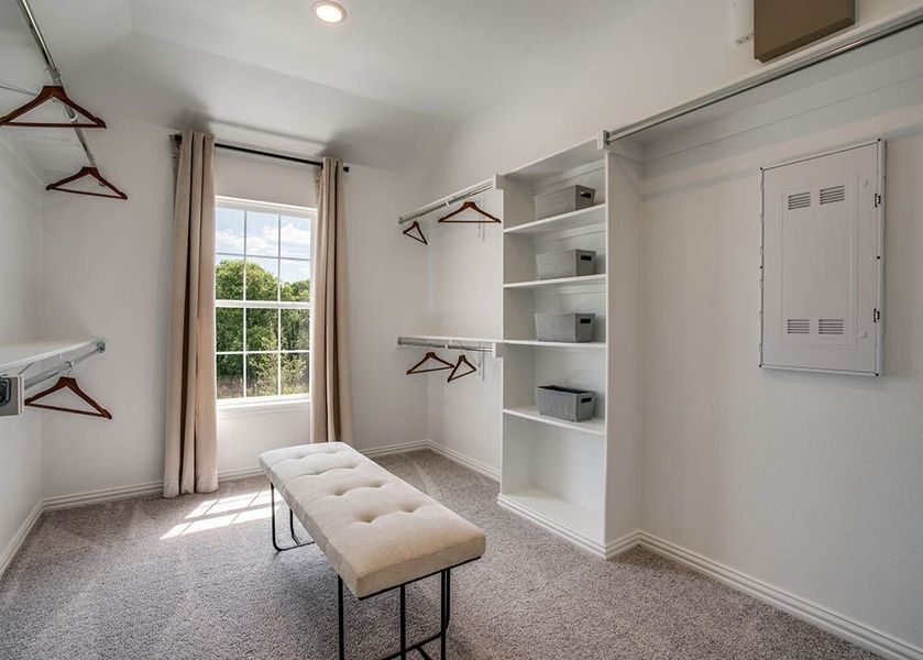 Image 15 representing the Dogwood by CB JENI Homes in The Grove, Frisco, TX.