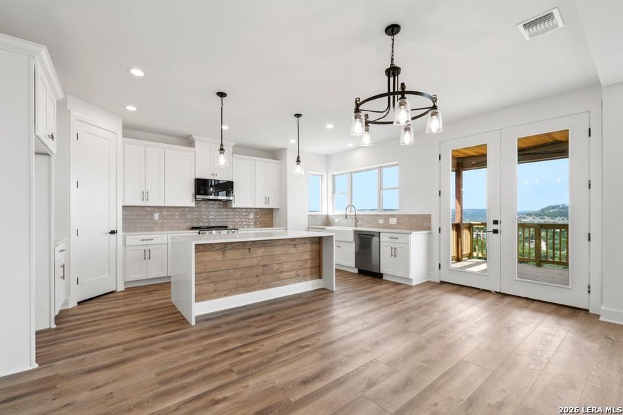 Furnished interior view inside a new home in , Canyon Lake (Image 7).