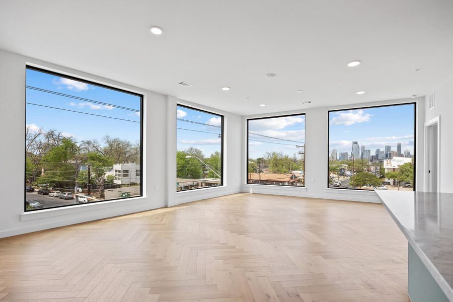 Spacious, unfurnished interior of a new home in , Austin (Image 22).