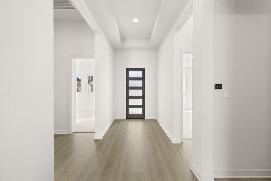 Spacious, unfurnished interior of a new home in BridgeWater - Phase 1, Midlothian (Image 17).