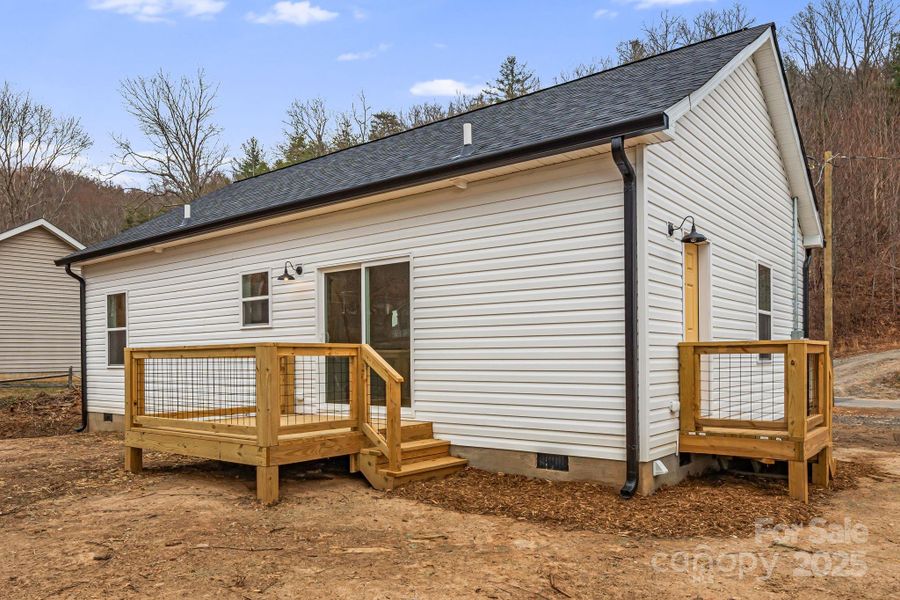 Exterior details and patio area of a home in , Swannanoa (Image 20).