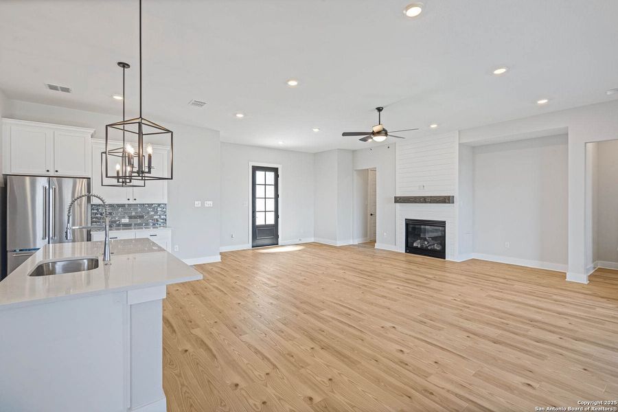 Spacious, unfurnished interior of a new home in Potranco West, Castroville (Image 12). Spacious, unfurnished interior of a new home in Potranco West, Castroville (Image 12).