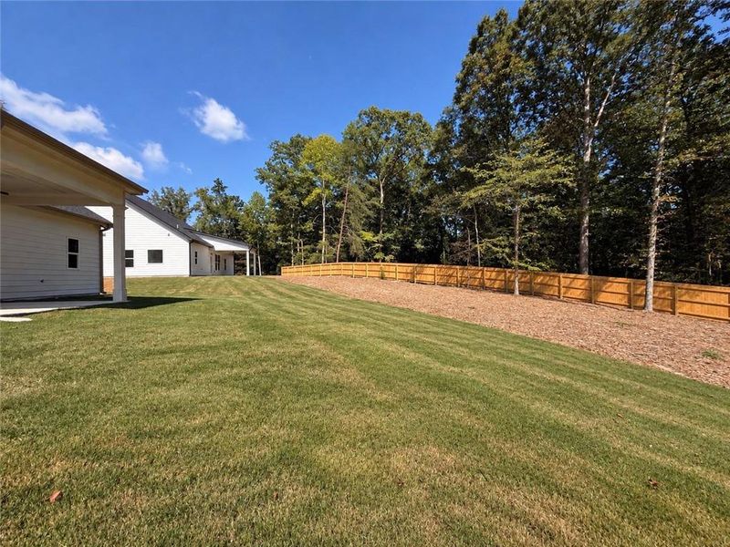 Exterior details and patio area of a home in , Gainesville (Image 25).