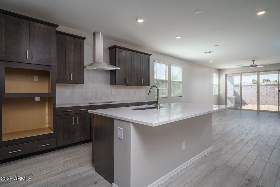 2) KITCHEN 2) KITCHEN