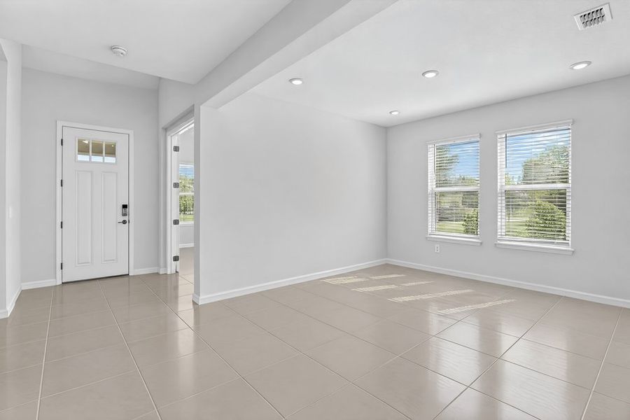Spacious, unfurnished interior of a new home in Firethorn, Parrish (Image 10).