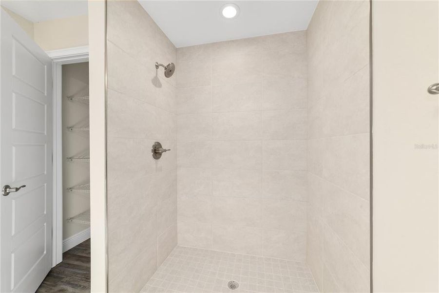 Furnished interior view inside a new home in , Ocala (Image 14).