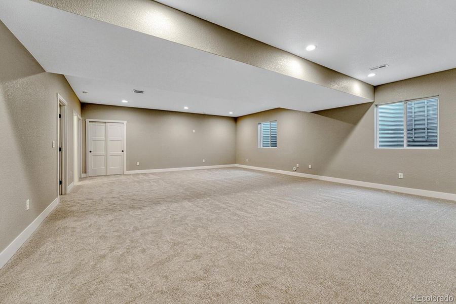 Spacious, unfurnished interior of a new home in , Colorado Springs (Image 33).