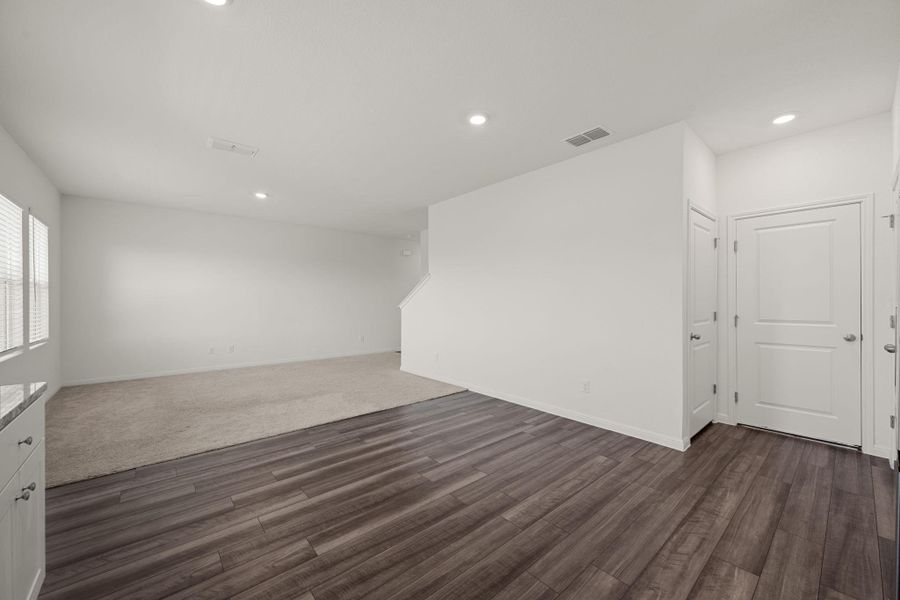 Spacious, unfurnished interior of a new home in Cottonwood Farms, Hutto (Image 13). Spacious, unfurnished interior of a new home in Cottonwood Farms, Hutto (Image 13).
