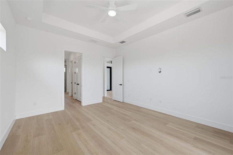 Spacious, unfurnished interior of a new home in , Port Charlotte (Image 44). Spacious, unfurnished interior of a new home in , Port Charlotte (Image 44).