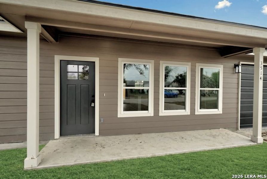 Exterior details and patio area of a home in , San Antonio (Image 20).