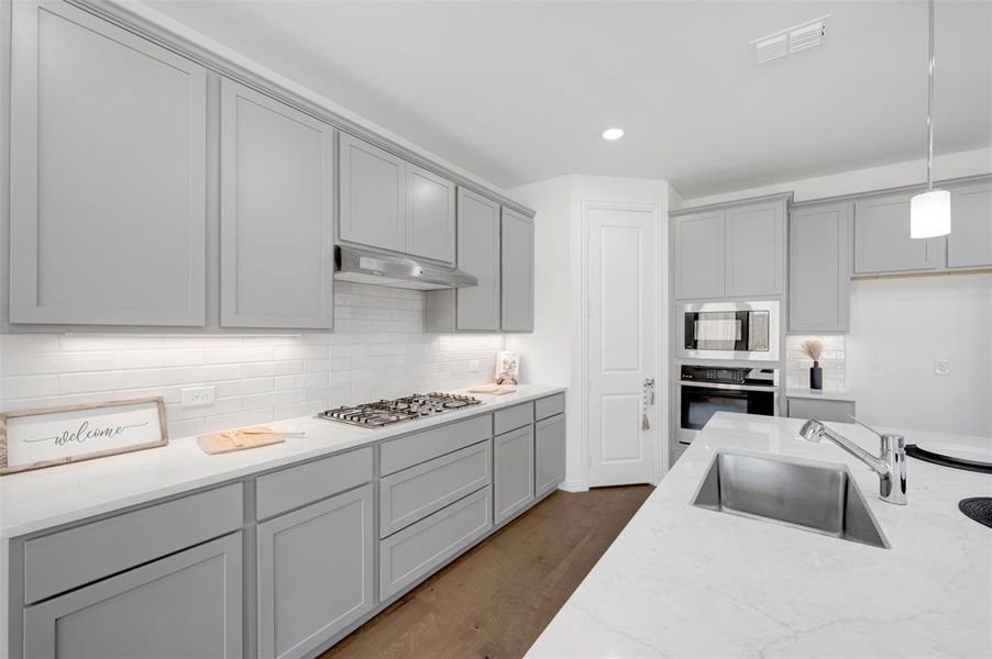 Furnished interior view inside a new home in Lilyana, Prosper (Image 10).