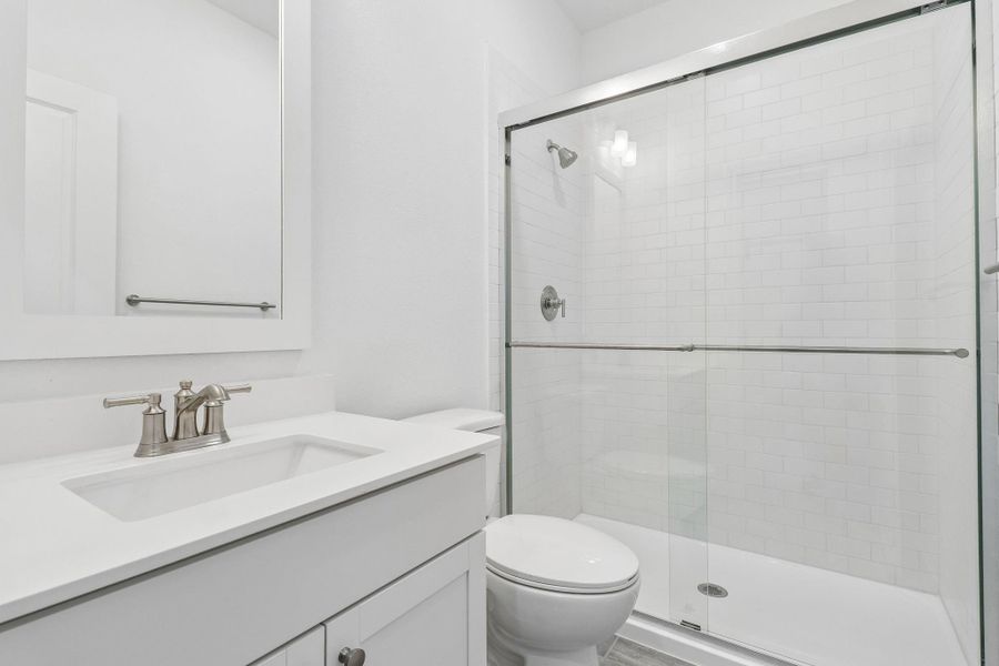 Hall bath 2