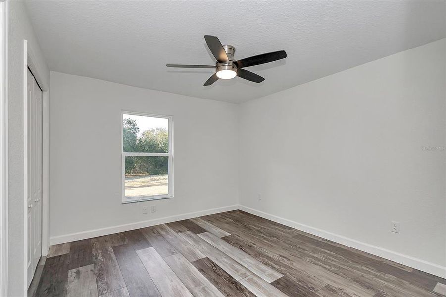 Spacious, unfurnished interior of a new home in , Dunnellon (Image 49).