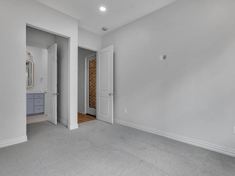 Spacious, unfurnished interior of a new home in , Longview (Image 31). Spacious, unfurnished interior of a new home in , Longview (Image 31).