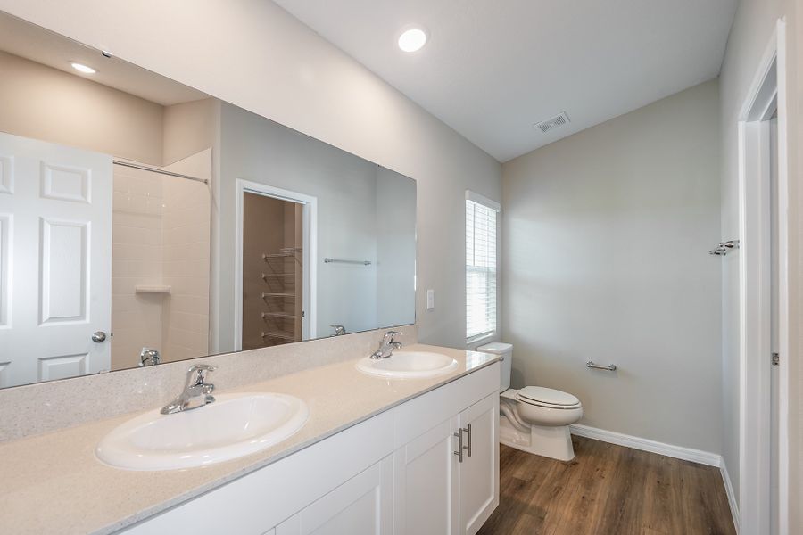 Furnished interior view inside a new home in Scenic Terrace, Haines City (Image 9).