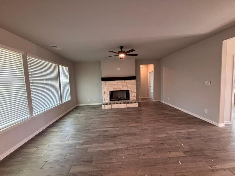 Spacious, unfurnished interior of a new home in Fairview Meadows, New Fairview (Image 9).