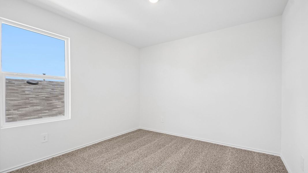 Spacious, unfurnished interior of a new home in Valverde, Bastrop (Image 31).