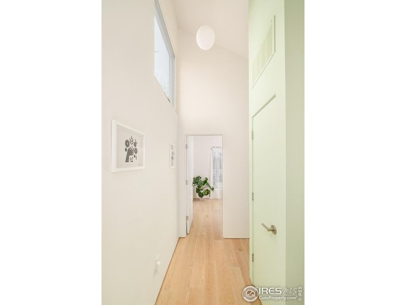 Spacious, unfurnished interior of a new home in , Denver (Image 19).