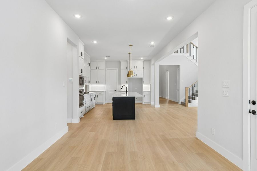 Spacious, unfurnished interior of a new home in Painted Tree Lakeside, McKinney (Image 20). Spacious, unfurnished interior of a new home in Painted Tree Lakeside, McKinney (Image 20).