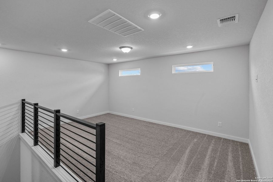 Spacious, unfurnished interior of a new home in August Fields, New Braunfels (Image 23). Spacious, unfurnished interior of a new home in August Fields, New Braunfels (Image 23).