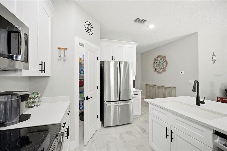 Furnished interior view inside a new home in , Ocala (Image 5).